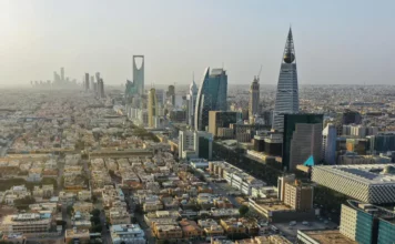 Setting Up a Business in Saudi Arabia: A Step-by-Step Guide for Entrepreneurs Setting Up a Business in Saudi Arabia